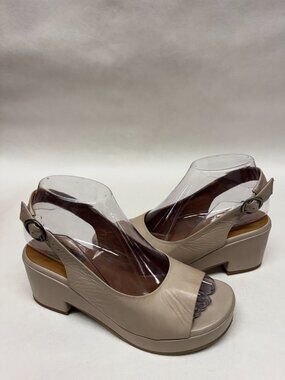 MIZ MOOZ WOMEN'S SLIP ON LEATHER PLATFORM HEELS BEIGE 37EU / 7US # T-66